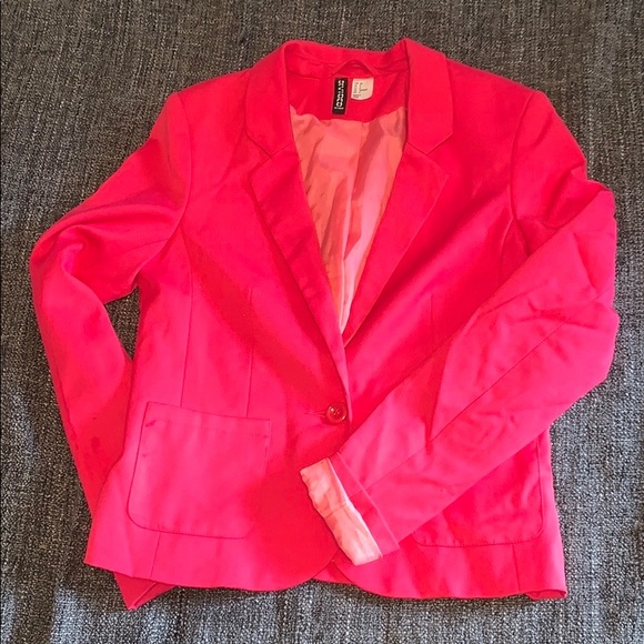 DIVIDED | Bright Pink Blazer - Picture 5 of 5